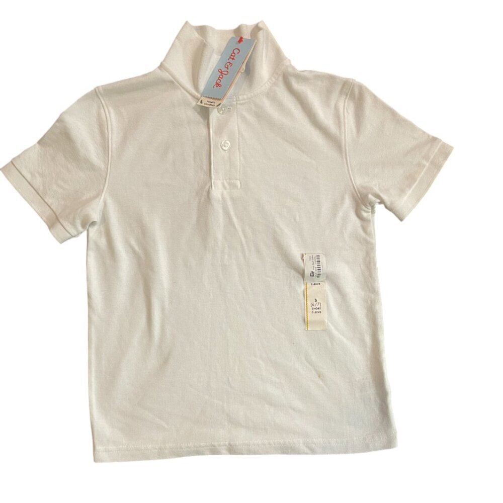 Cat & Jack. Boys' school sweater, size (6/7). White color. Made in Indonesia.